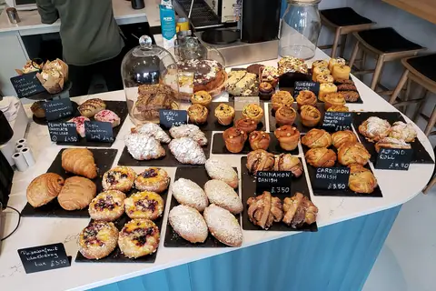 Isha Patisserie photo 3